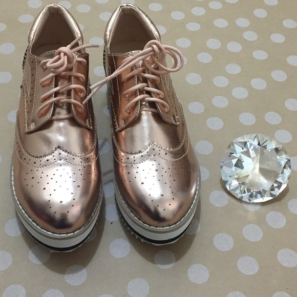NEW Beston Rose Gold Shoes - Picture 1 of 6